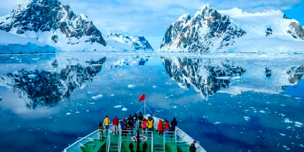 TURISMO-ANTARTICO